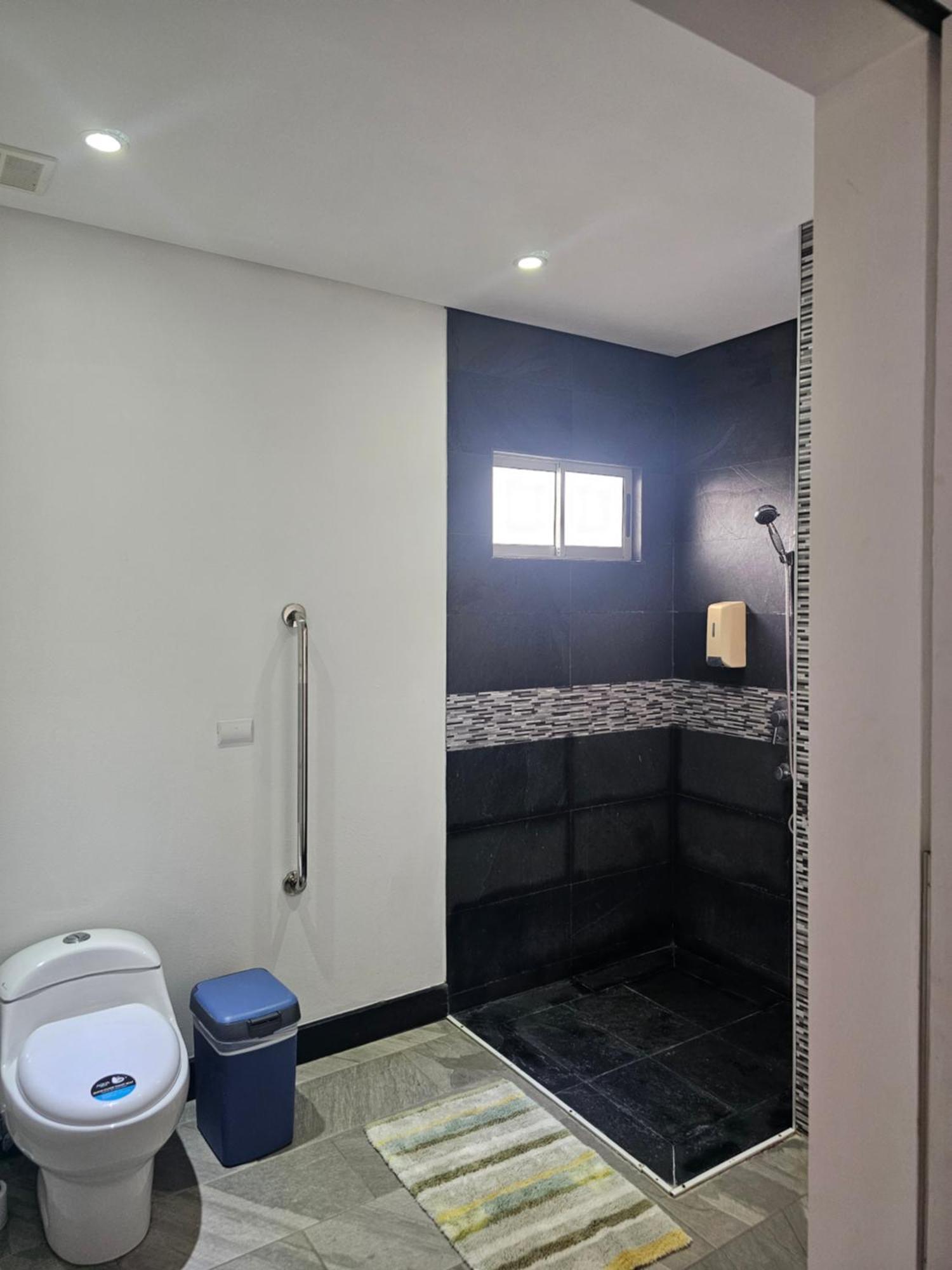 Pura Vida Apartments Quepos Δωμάτιο φωτογραφία