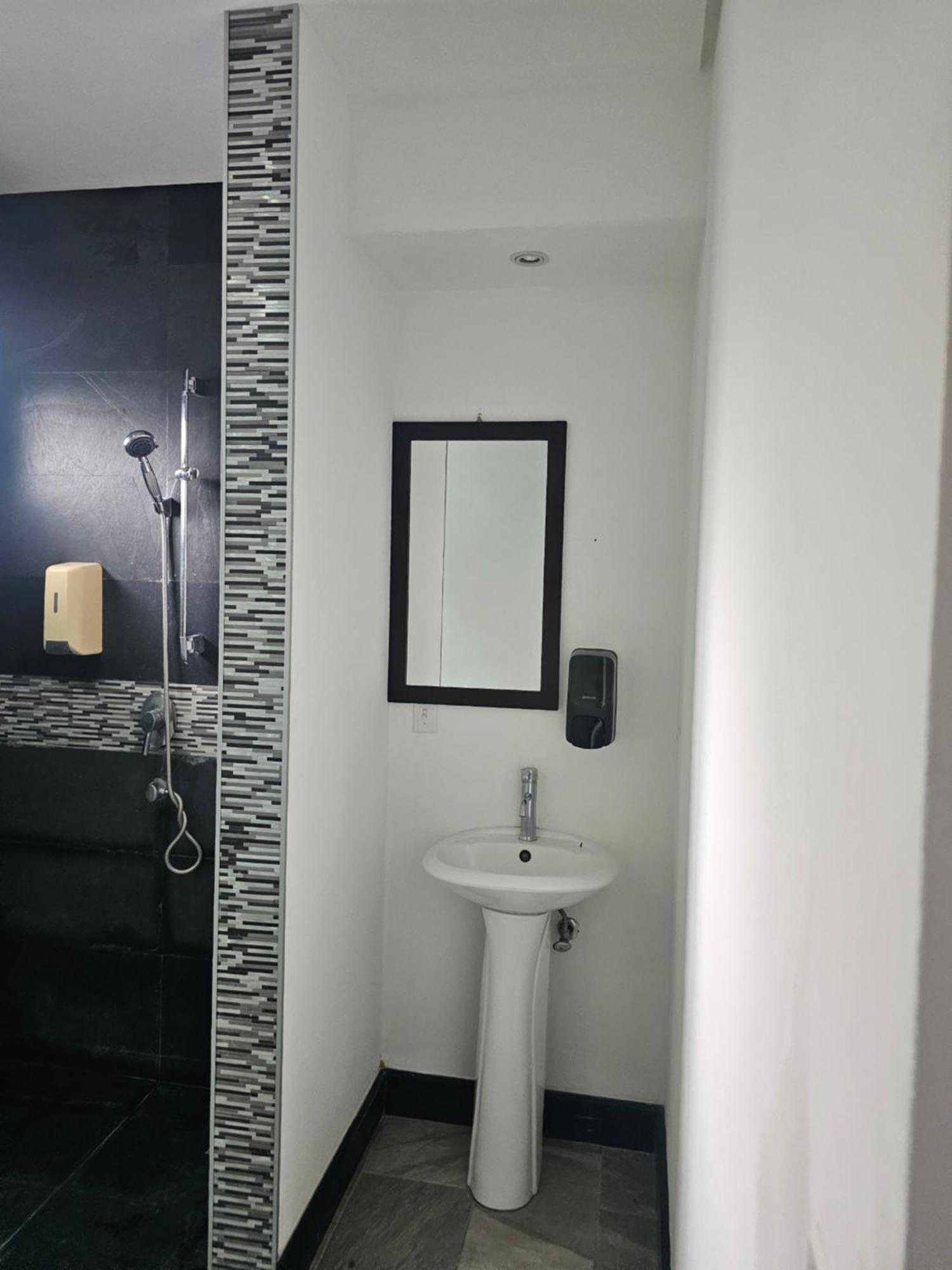 Pura Vida Apartments Quepos Δωμάτιο φωτογραφία