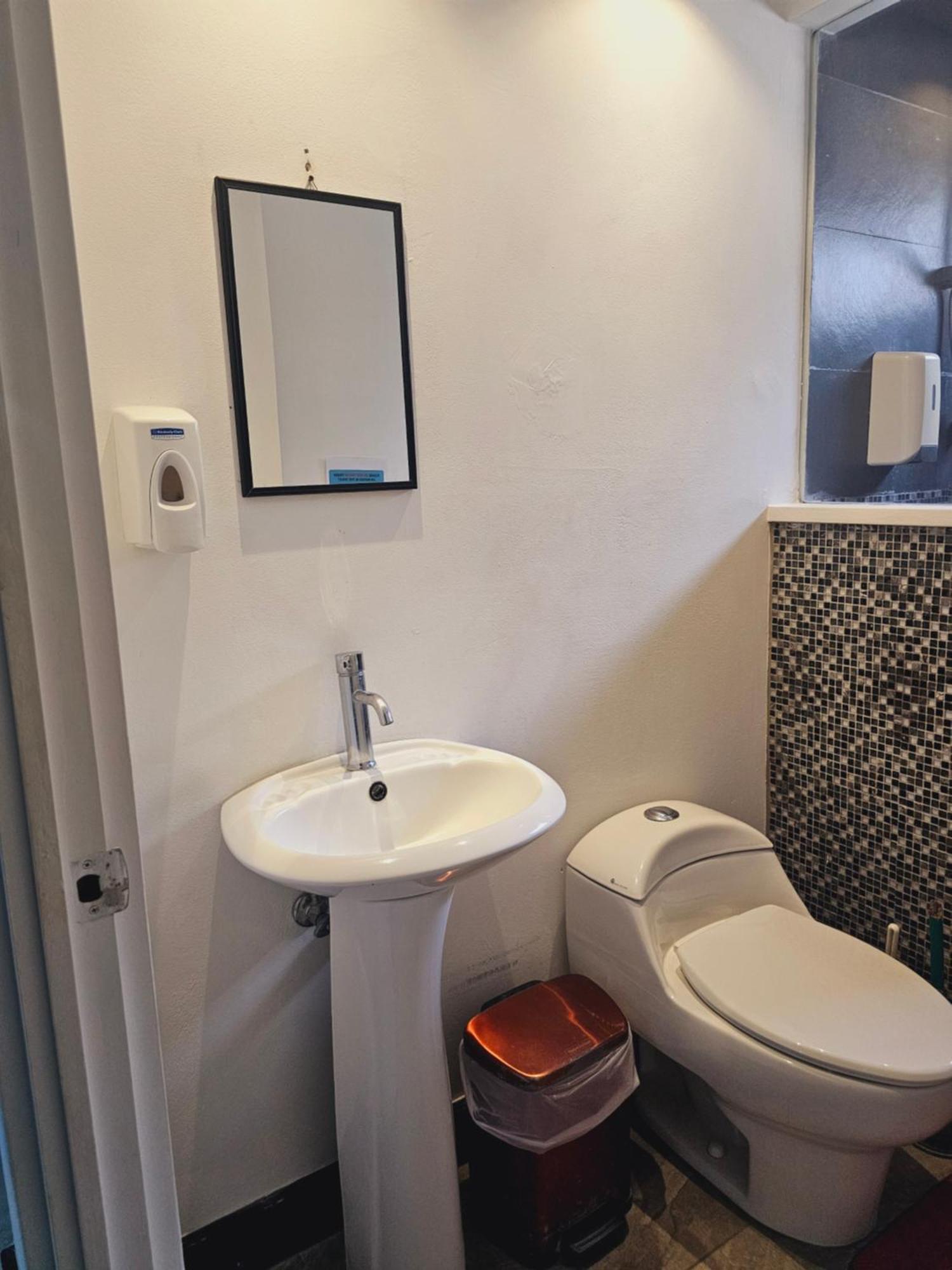 Pura Vida Apartments Quepos Δωμάτιο φωτογραφία