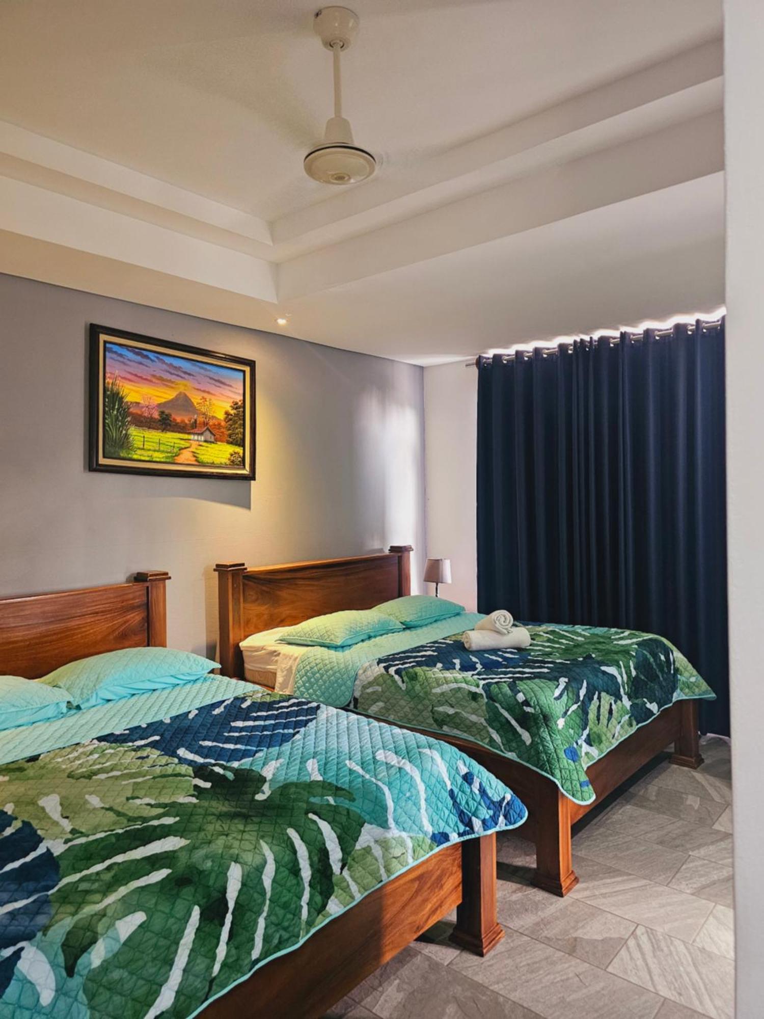 Pura Vida Apartments Quepos Δωμάτιο φωτογραφία