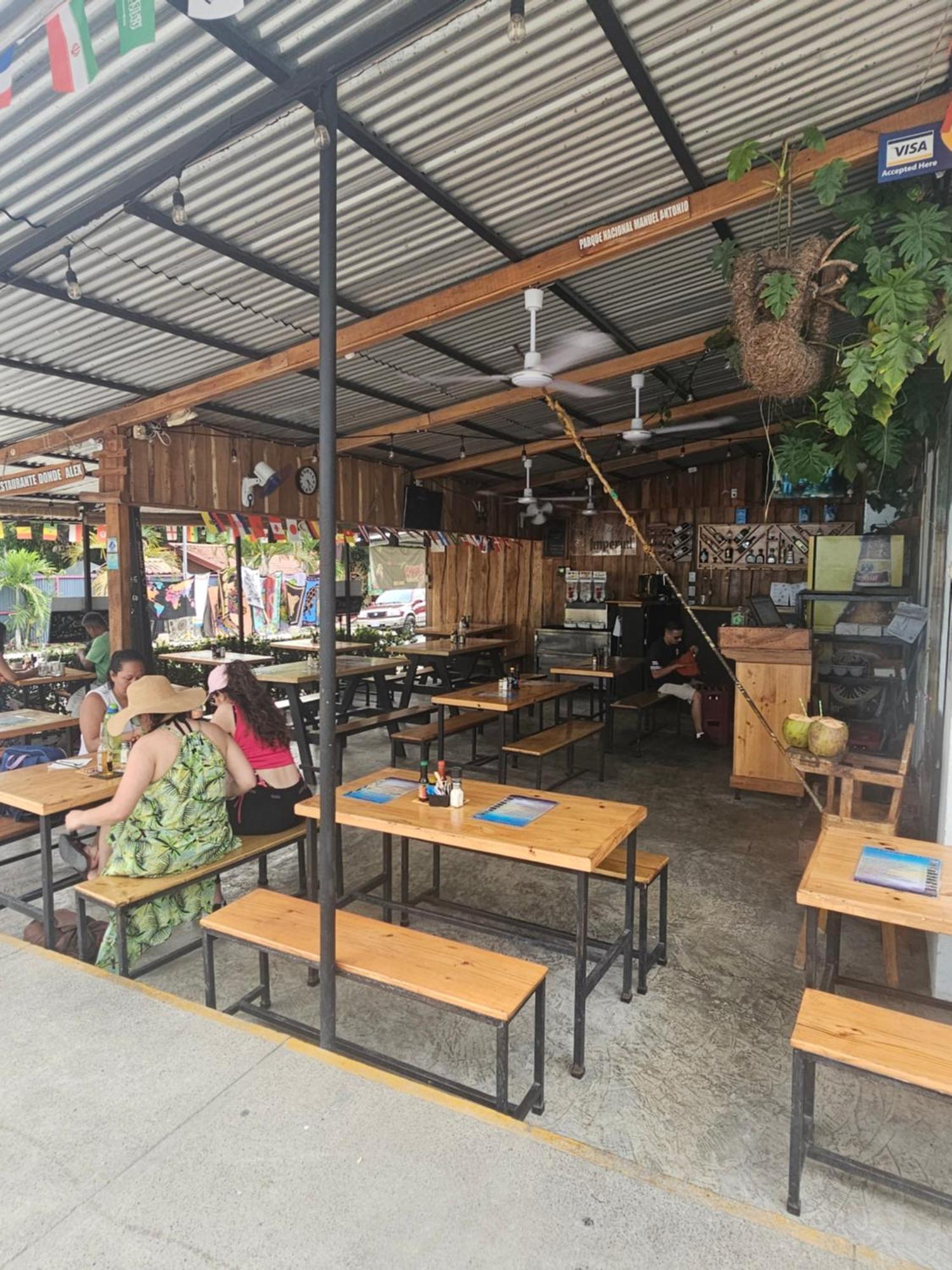 Pura Vida Apartments Quepos Δωμάτιο φωτογραφία